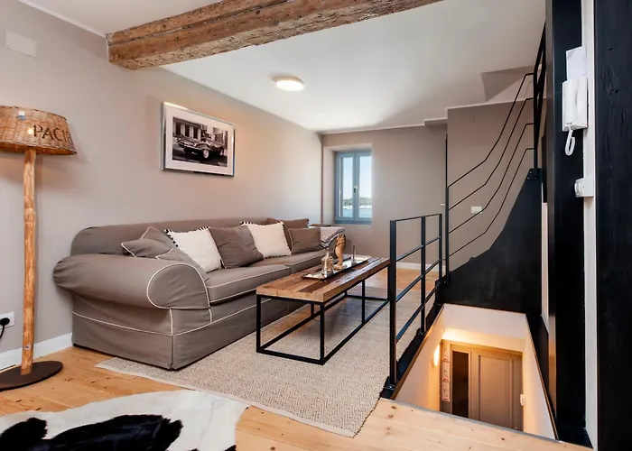 Casa Blanca Seaview * Ρόβινι